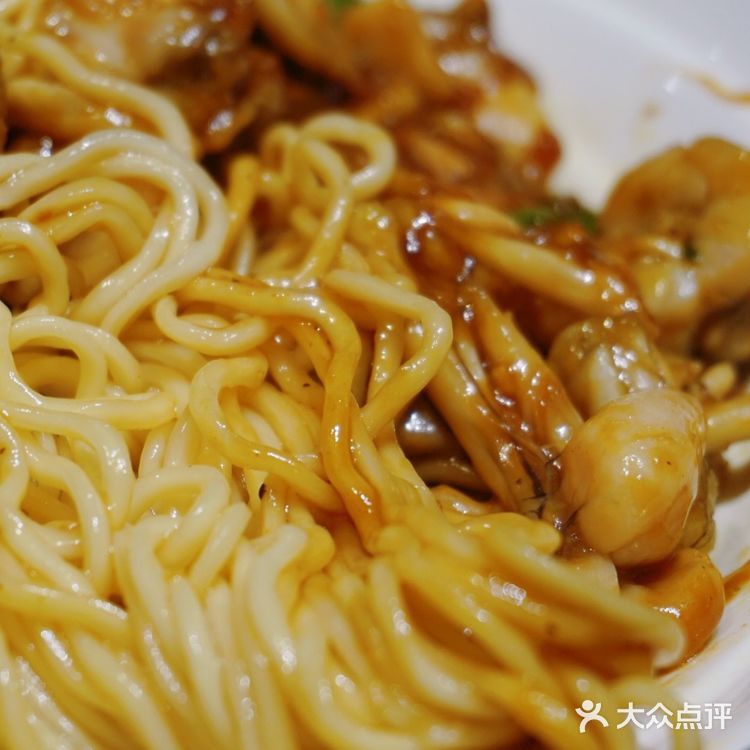 上海美食|人均18元‼️网红酱爆牛蛙面扶墙出