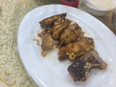 -鹏城人家海鲜酒家·23年老字号(较场尾店)