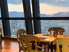 -锦厨国际自助餐厅 · 云端景观 (昆明索菲特大酒店)