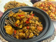 -堂瓦里·33年传统赣菜(第一街区店)