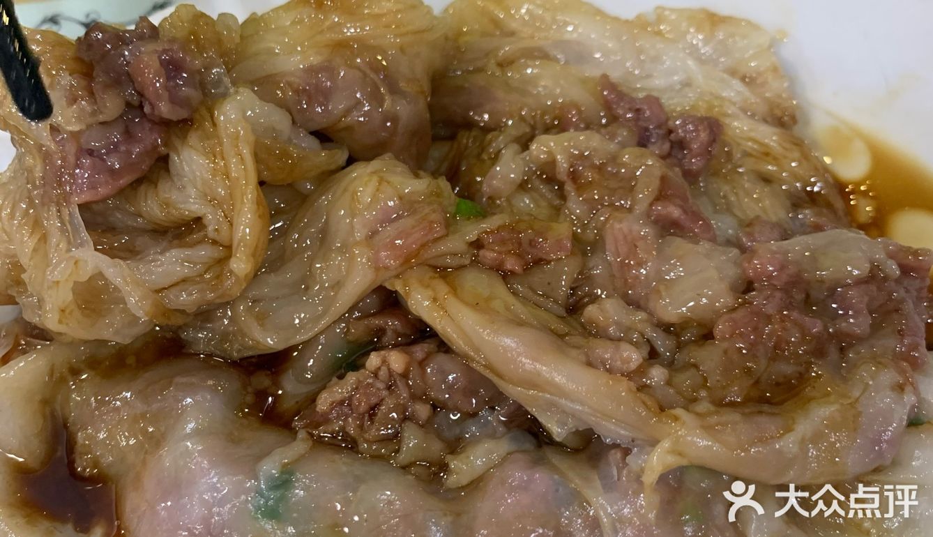 心里再次充满期待。上来了，不过是粥，料很足