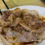 心里再次充满期待。上来了，不过是粥，料很足