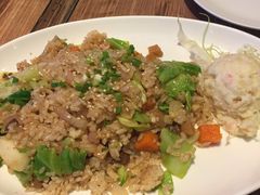 -玛格萝妮(汇智国际商业中心店)
