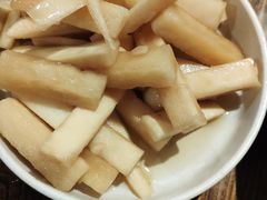 -龙巢盱眙龙虾·牛蛙·烧烤宵夜(八卦岭店)