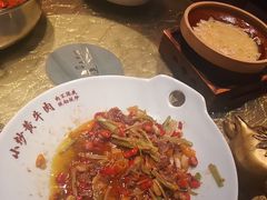 -洞庭土菜小炒馆(易发广场店)