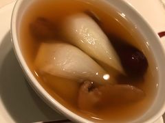 菜胆松茸汤-天龙轩(香港丽思卡尔顿酒店)