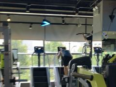 -GMJ·24H健身房(北外滩店)