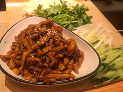 -关东小磨东北菜(上海长风大悦城店)