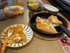 -必胜客(上海华谊新所店)
