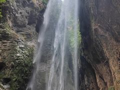 -龙水峡地缝景区