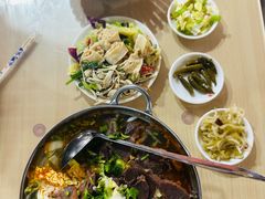 -闫家驴肉老店(华电一校店)