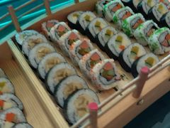 -荣誉国际酒店-云顶旋转餐厅