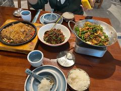 -钟掌勺忘不了地道湘菜(新天地假日广场店)