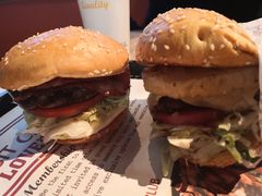 -The Habit Burger Grill 哈比特汉堡(复兴soho店)