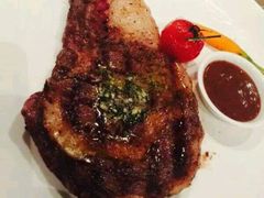 -AIR Restaurant & Lounge