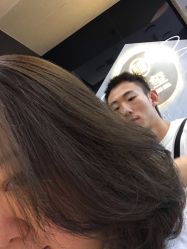 -艾米莉 烫染沙龙