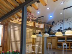 面包甜点陈列柜-壹兆炭火烤肉·烤鳗鱼(全运路店)