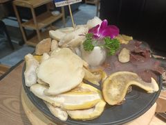 -一朵菌·野生菌探索家火锅(南亚店)
