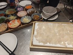 -渔顺生·顺德鱼生·粥底火锅·桑拿鸡(渔人码头店)