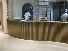 -Yearn Tours妍图(昆山万象汇店)