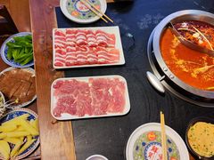 -沸炉重庆老火锅(军事博物馆店)