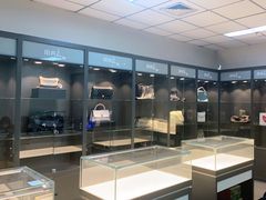 -用真奢侈品名表名包回收中心(朝阳万达店)