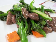 芥兰炒牛肉-文记壹心鸡(宝华路店)
