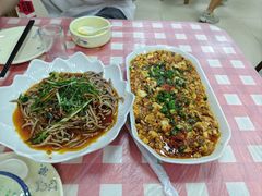 -洪霞餐馆