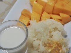 芒果糯米饭-鸡饭店