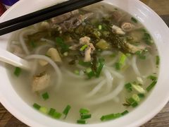 -阿阳牛腩腌面店