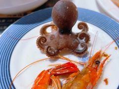 -金马门国际美食百汇(珞喻路店)