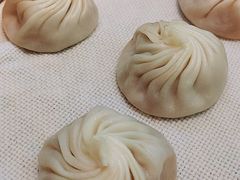 黑猪鲜肉小笼包-桂满陇·手作小笼包&江南叫花鸡(中山公园店)
