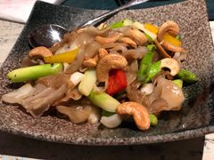 芦笋腰果炒双耳-T館·花园艺术餐厅