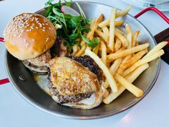 鹅肝汉堡-The BREW·酿餐厅(浦东嘉里大酒店)