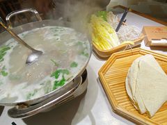 -丁里羊肉小镇(天鹅湖总店)