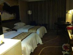 iPhone_1205102124295249-西安长征华美达酒店