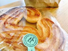 蝴蝶酥-老梦面包 CHEZMOREL(三源里店)