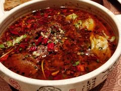 水煮牛肉-东方明珠老上海8号餐厅(东方明珠广播电视塔店)