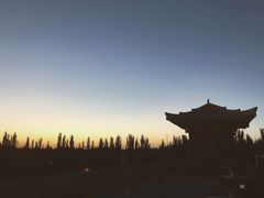 -敦煌山庄摘星阁