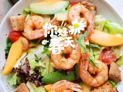 柠檬汁拌扒鲜虾牛油果沙拉-G+KITCHEN(龙湖狮山天街店)