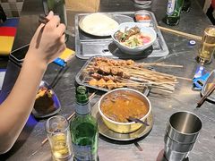 -马路牙子烧烤音乐酒馆(望京店)