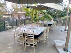 -茅草房·河畔园林火锅