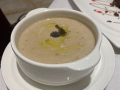 牛肝菌蘑菇汤-弘雅饭店