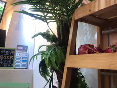 -津椰本·海南正宗椰奶清补凉(店一店)