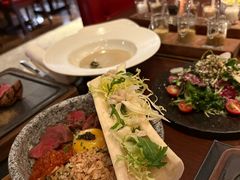 -恰餐厅及酒吧 CHAR Bar & Grill (北京丽都皇冠假日店)