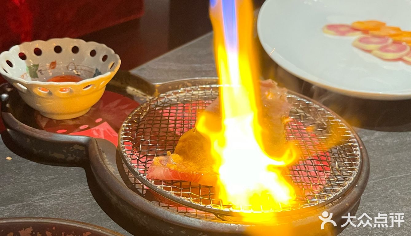 老板没骗我，确实是和牛烤肉天花板～