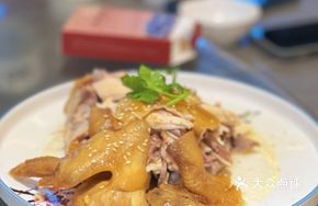 Grandma's Hand-Torn Chicken