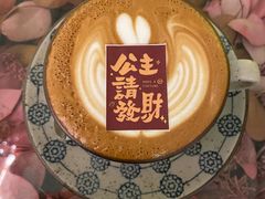 -北平花园·潮玩萌牙·北平咖啡(南锣鼓巷胡同店)