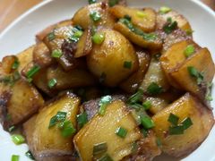 -芦茨金富饭庄·25年老字号·专做稻草鸡