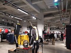 -首创奥特莱斯(西安店)